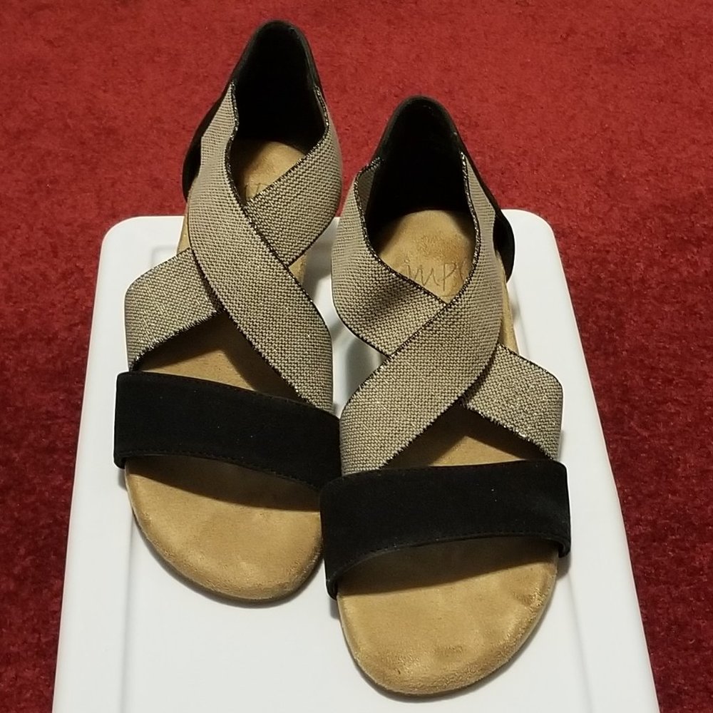 Impo black and oat sandals